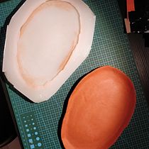 My project in Decoration Techniques with Acrylic Resin course. Un progetto di Design di accessori, Artigianato e DIY di Elena Alexi - 18.07.2021