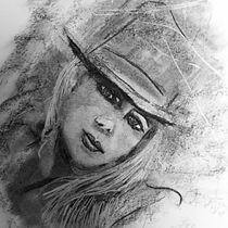 My project in Artistic Charcoal Portraiture: Creating Atmosphere course. Ilustração tradicional, Artes plásticas, Desenho, Desenho de retrato, Desenho realista, e Desenho artístico projeto de Nai Olsen - 12.07.2021