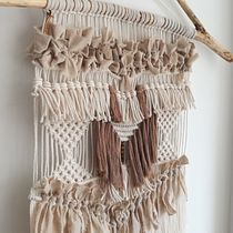 Meu projeto do curso: Introdução ao macramê: criação de um tapete decorativo Ein Projekt aus dem Bereich Erweiterungsentwicklung, H, werk, Innendesign, Dekoration von Innenräumen, Weben und Makramee von Marina Rodrigues - 20.07.2021