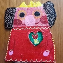 My project in Paper Mache for Beginners: Sculpt a Colorful Character course. Character Design, To, Design, Art To, and s project by Emilia Spadavecchia - 07.23.2021