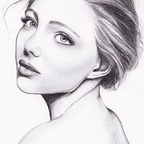 Mein Kursprojekt: Realistische Porträts mit Graphit Bleistift. Traditional illustration, Fine Arts, Sketching, Pencil Drawing, Drawing, Portrait Drawing, Realistic Drawing, Artistic Drawing, and Figure Drawing project by Anne - 01.24.2021