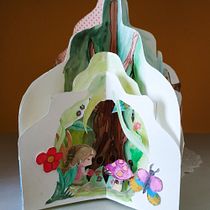 My project in Paper Cutting Illustration: Create Extraordinary Books course. Een project van Traditionele illustratie, Redactioneel ontwerp, Papercraft,  Boekbinding, Kinderillustratie, DIY, Verhaallijn, Stor y telling van Isaura Pereira - 25.07.2021