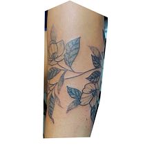 Mi Proyecto del curso: Tatuaje botánico con puntillismo. Un progetto di Illustrazione tradizionale, Design di tatuaggi e Illustrazione botanica di ravensl - 10.07.2021