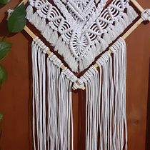 Meu projeto do curso: Introdução à tapeçaria em macramê. Un progetto di Design di accessori, Artigianato, Fiber Art e Macramè di Juliana Fidelis santos - 28.07.2021