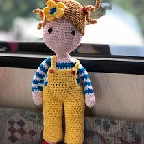 My project in Amigurumi: Design Clothing, Hair and Accessories course. Un projet de Artisanat, Conception de jouets, Art textile , et Crochet de Mirjam - 30.07.2021