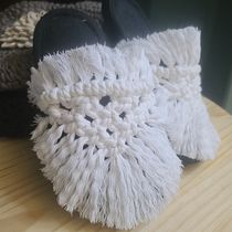 Mi Proyecto del curso: Macramé: decora tus zapatillas y sandalias. Un progetto di Design di accessori, Artigianato, Fiber Art e Macramè di Yasmelys Miyares - 30.07.2021