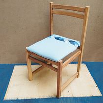 Restauración y tapizado de una silla que rescaté de la calle. Arts, Crafts, Furniture Design, Making, Interior Design, DIY, Woodworking, Upc, and cling project by Valentina Tomalino - 08.02.2021