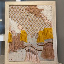 My first project (Embroidered Tapestry Creation course). Un projet de Broderie , et Décoration de Shannon Pyles - 04.08.2021