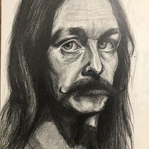 My project in Realistic Portrait with Graphite Pencil course. Fine Arts, Sketching, Pencil Drawing, Drawing, Portrait Drawing, Realistic Drawing, Artistic Drawing, Figure Drawing, and Traditional illustration project by marwa_charmand - 08.07.2021