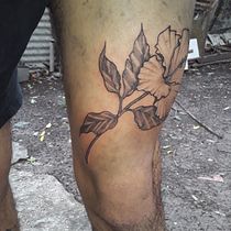 Mi Proyecto del curso: Tatuaje botánico con puntillismo. Un progetto di Illustrazione tradizionale, Design di tatuaggi e Illustrazione botanica di Valentino Gorosito - 09.08.2021