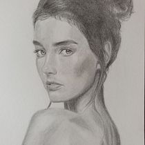 My project in Realistic Portrait with Graphite Pencil course. Traditional illustration, Fine Arts, Sketching, Pencil Drawing, Drawing, Portrait Drawing, Realistic Drawing, Artistic Drawing, and Figure Drawing project by Nino Latella - 08.11.2021