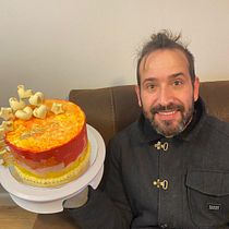 Mi Proyecto del curso: Cake design: técnicas decorativas modernas. Design, and DIY project by Julián Esteban Vélez Pérez - 08.12.2021