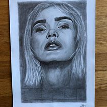 My project in Artistic Charcoal Portraiture: Creating Atmosphere course. Ilustração tradicional, Artes plásticas, Desenho, Desenho de retrato, Desenho realista, e Desenho artístico projeto de Kenneth Pert - 13.08.2021