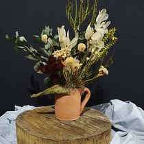 Meu projeto do curso: Design de arranjos com flores secas e preservadas. Design de interiores, Paisagismo, Decoração de interiores, DIY, e Design floral e vegetal projeto de efcardozo - 15.08.2021