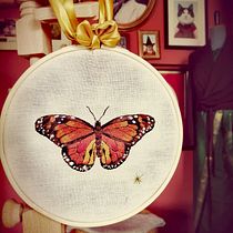 Mon projet du cours : Technique de broderie réaliste. Traditional illustration, and Embroider project by Fabienne Demesmaeker - 08.13.2021
