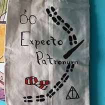 Frase de hechizo . Lettering, H, Lettering & Ink Illustration project by Fatima Romero - 08.16.2021