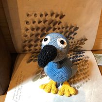 Mon projet du cours : Punch needle et crochet : créez des personnages originaux. Arts, Crafts, To, Design, Embroider, Fiber Arts, DIY, Crochet, Punch Needle, and Textile Design project by Lisa Lola - 08.17.2021