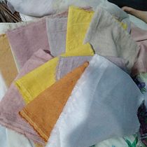  pigmentos naturais com diferente tipos de tecido . Artesanato, Design de moda, DIY, e Tingimento têxtil projeto de Vanessa Sousa do Nascimento - 20.08.2021