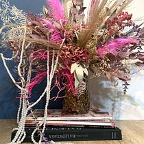 Mi Proyecto del curso: Diseño de centros con flores secas y preservadas. Un projet de Pa, sagisme, Décoration, DIY, Art floral et végétal , et Design  de Pablo Cisneros - 21.08.2021