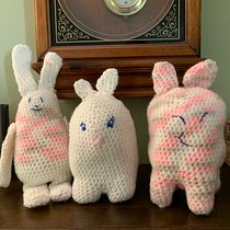 My project in Amigurumi:, First Doll. Un progetto di Artigianato, Design di giocattoli, Fiber Art, Uncinetto e Amigurumi di Jean Fin - 22.08.2021