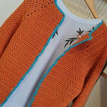 Meu projeto do curso:  Top-down: roupas de crochê sem costura. Un progetto di Fashion design, Fiber Art, DIY e Uncinetto di Karina Perlatti - 23.08.2021