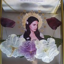 Composición Lana del Rey. Un progetto di Artigianato, Belle arti, Collage, DIY e Design floreale e vegetale di María S. - 26.08.2021