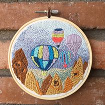Mi Proyecto del curso: Upcycling con bordado. Fashion Design, Embroider, Sewing, DIY, Upc, and cling project by Leticia Mori - 08.26.2021