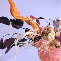 Mi Proyecto del curso: Diseño de centros con flores secas y preservadas. Un projet de Design d'intérieur, Pa, sagisme, Décoration, DIY , et Art floral et végétal de Daniela Jimenez - 27.08.2021