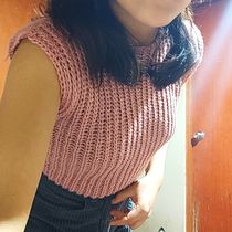 Mi Proyecto del curso: Croptop? con una sola aguja. Fashion Design, Fiber Arts, DIY, and Crochet project by Luz Zsm - 08.27.2021