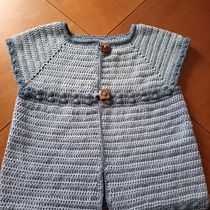 Mi Proyecto del curso:  Top-down: prendas a crochet de una sola pieza. Un progetto di Fashion design, Fiber Art, DIY e Uncinetto di Marcela Montiel R - 30.08.2021