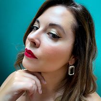 Mi Proyecto del curso: Introducción a las técnicas profesionales de maquillaje. Art Direction, Editorial Design, Fashion Design, and DIY project by Paula Osma - 08.30.2021
