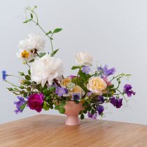 My final projects in Floral Arrangement Design with Seasonal Blooms course. Interior Design, L, scape Architecture, Decoration, and DIY project by Bloom And Burn - 09.01.2021