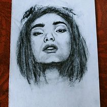 My project in Artistic Charcoal Portraiture: Creating Atmosphere course. Ilustração tradicional, Artes plásticas, Desenho, Desenho de retrato, Desenho realista, e Desenho artístico projeto de gmachris55 - 01.09.2021