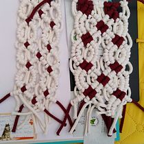 My project in Macramé Knots: Create a Sample Collection course. Un progetto di Design di accessori, Artigianato, Fiber Art e Macramè di Deni Parvanova - 02.09.2021