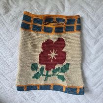 Mi Proyecto del curso: Tapestry: técnica de crochet para dibujar con hilos. Accessor, Design, Pattern Design, Fiber Arts, DIY, and Crochet project by Bernarda Gechter - 08.30.2021