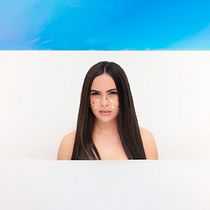 •Mirada alucinante • . Photograph, Fashion Photograph, Portrait Photograph, Studio Photograph, and Digital Photograph project by Rodolfo Montes Valdés - 08.29.2021