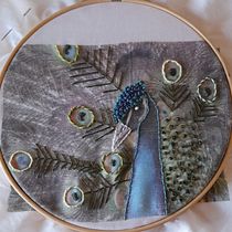 Mi Proyecto del curso: Bordado en fotografías sobre tela. 1-Pavo Real,2-Pareja,3-Mi abuela. Photograph, Collage, Paper Craft, Printing, Embroider, and DIY project by Rosa - 09.04.2021