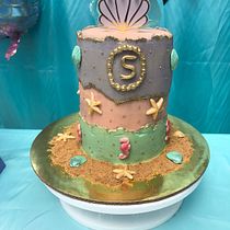 Mi Proyecto del curso: Cake design: técnicas decorativas modernas. Design, and DIY project by Iveth González Moreno - 09.03.2021