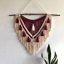 Mi Proyecto del curso: Introducción al tapiz de macramé. Un progetto di Design di accessori, Artigianato, Fiber Art e Macramè di Ma Fernanda Corella Saborio - 26.08.2021