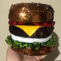Mi Proyecto del curso: Diseño de piezas decorativas con lentejuelas. Un projet de Création d'accessoires, Artisanat , et Conception de produits de skapunkera - 09.09.2021