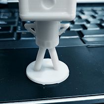 Mi Proyecto del curso: Introducción al diseño e impresión en 3D RoboTv. Un projet de 3D, Design industriel, Conception de produits, Modélisation 3D , et Conception 3D de Yerko Carrasco Garrido - 07.09.2021