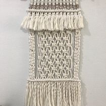 Mi Proyecto del curso: Introducción al macramé: creación de un tapiz decorativo Ein Projekt aus dem Bereich Erweiterungsentwicklung, H, werk, Innendesign, Dekoration von Innenräumen, Weben und Makramee von soledad.sandoval - 10.09.2021