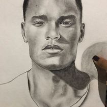 Mi Proyecto del curso: Introducción al dibujo de retrato. Projekt z dziedziny Trad, c, jna ilustracja,  Sztuki piękne, R, sunek ołówkiem,  R, sunek, Portret,  R, sunek art, st, czn, R i sunek anatomiczn użytkownika melissa.5mora - 14.09.2021