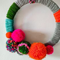 My project in Pom-Pom Design and Creation course. Un projet de Artisanat, Décoration , et DIY de Marta Dutka - 14.09.2021