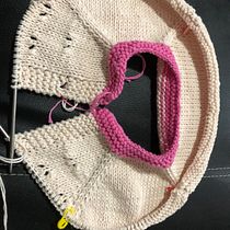 Cardigan Bárbara. Fiber Arts project by Diana Carolina Bancayán Arias - 10.21.2021