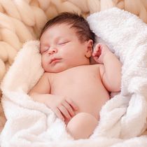 Mi Proyecto del curso: Introducción a la fotografía newborn. Un projet de Photographie, Photographie de portrait, Photographie de studio, Photographie lifest, le , et Photographie intérieure de Javier Castañeda - 16.09.2021