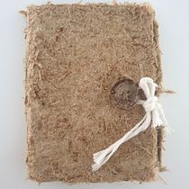 Hortus Venserparcum handmade paper book. Arts, Crafts, Fine Arts, Bookbinding, DIY, and Photograph project by Ruta Kalmane Saksens - 09.17.2021