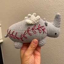 My project in Amigurumi Design and Creation course. Arts, Crafts, To, Design, Fiber Arts, DIY, Crochet, and Amigurumi project by Abeer Bakry - 09.17.2021