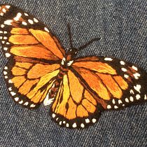 My project in Realistic Embroidery Techniques course. Traditional illustration, and Embroider project by Jenny Crossland - 09.18.2021