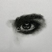 My project in Artistic Charcoal Portraiture: Creating Atmosphere course Ein Projekt aus dem Bereich Traditionelle Illustration, Bildende Künste, Zeichnung, Porträtzeichnung, Realistische Zeichnung und Artistische Zeichnung von Eka Mulya Astuti - 20.09.2021